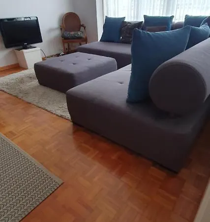 Cosy Near The And Center *